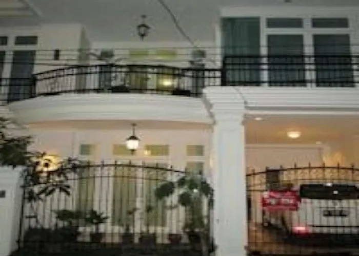 Ge Jacmart Homestay Makassar By Zuzu